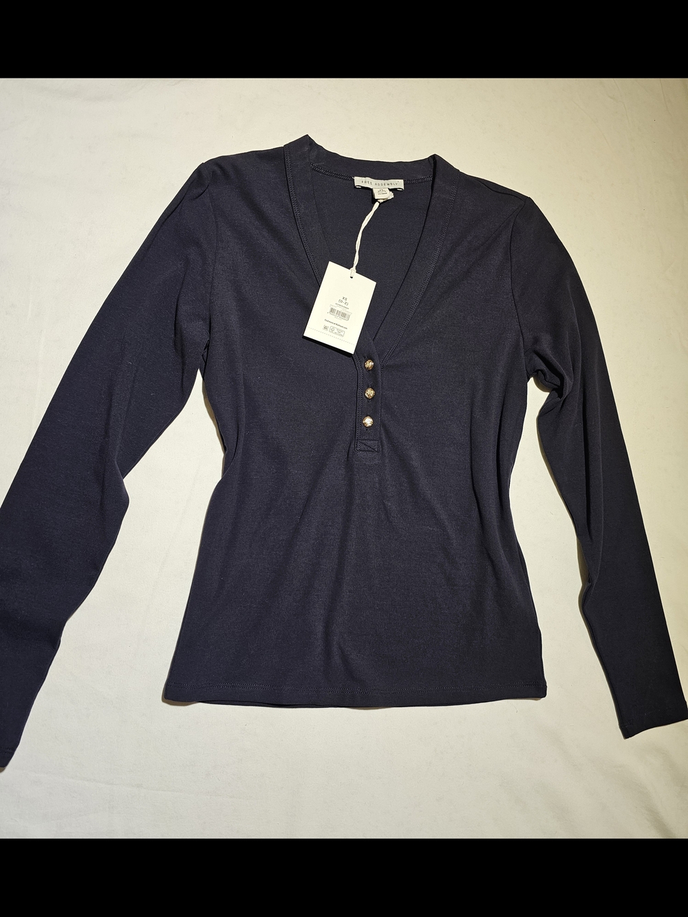 Free Assembly Navy Long-Sleeve V-Neck Henley Top